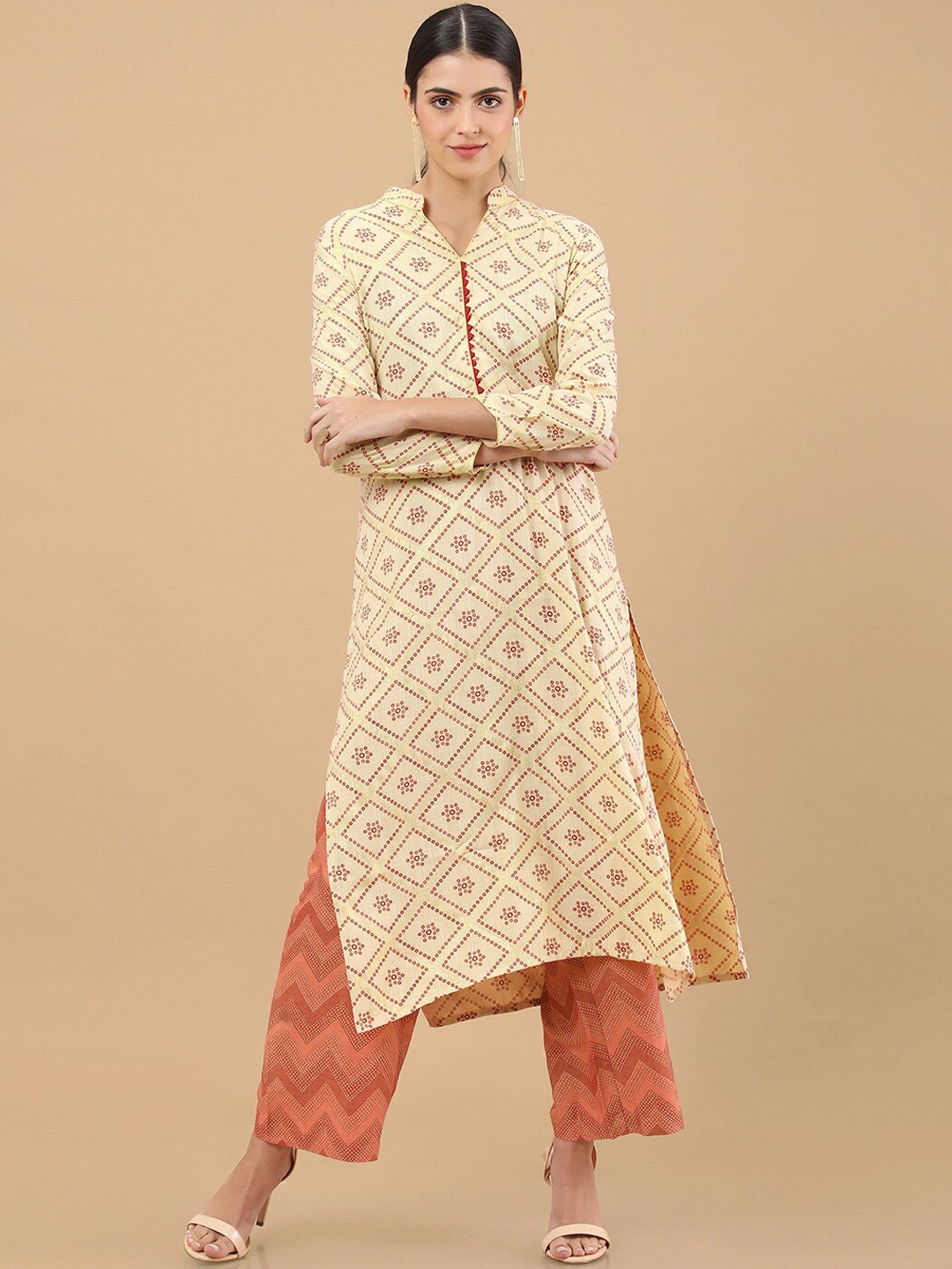 

Soch Women Orange Bandhani Printed Kurta with Trousers