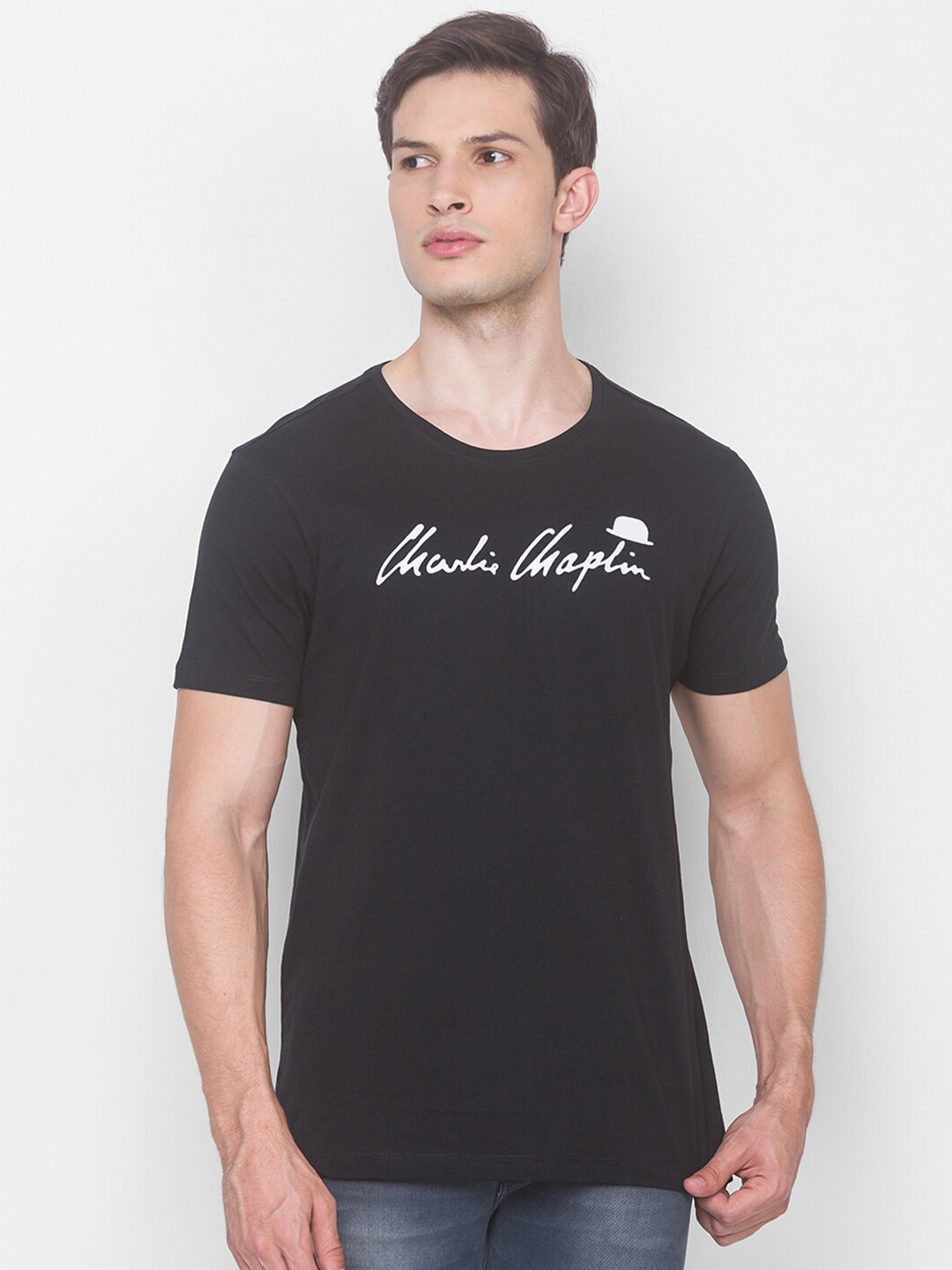 

SPYKAR Men Black Typography Printed Slim Fit T-shirt