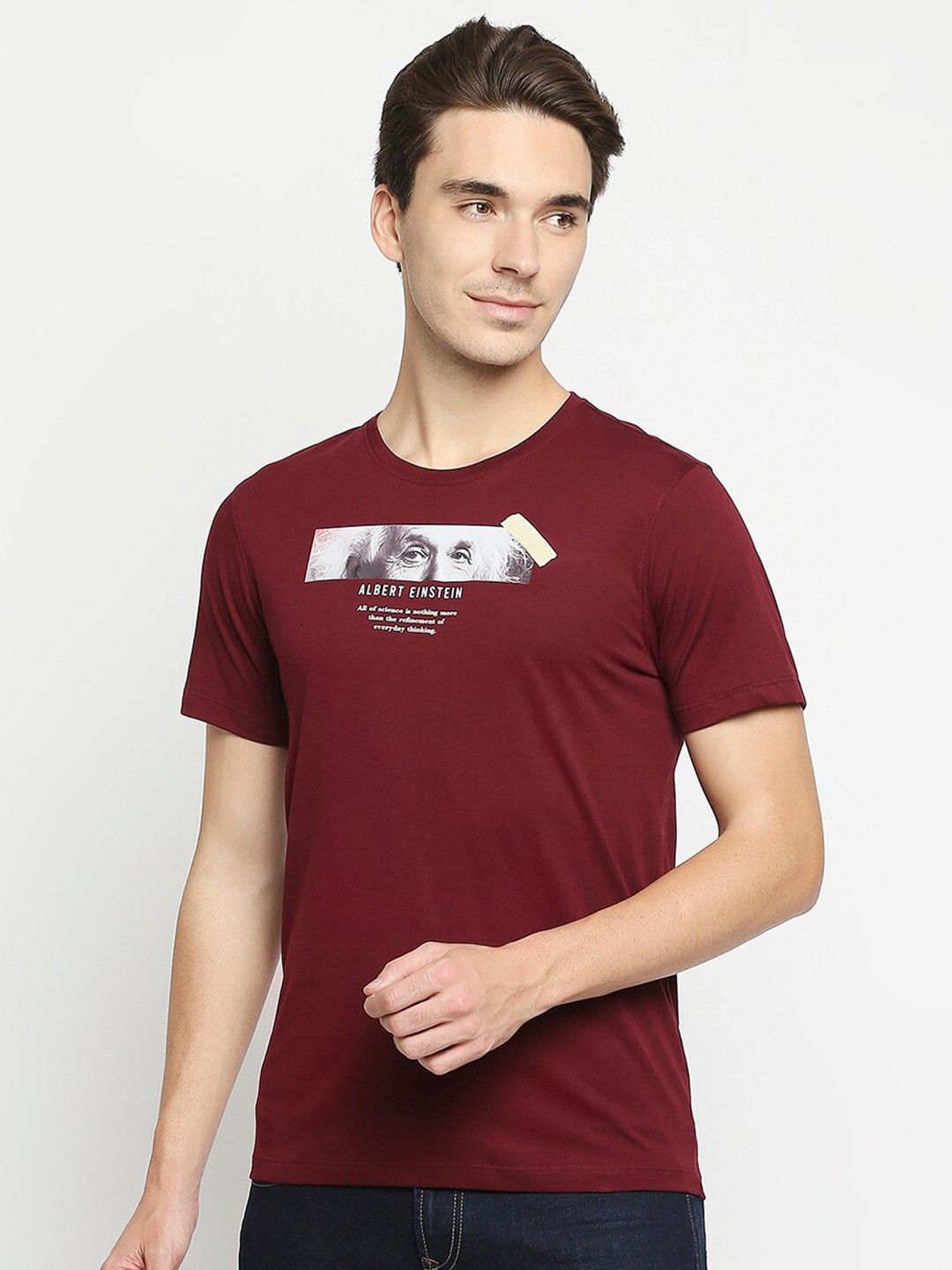 

SPYKAR Men Red Typography Slim Fit T-shirt