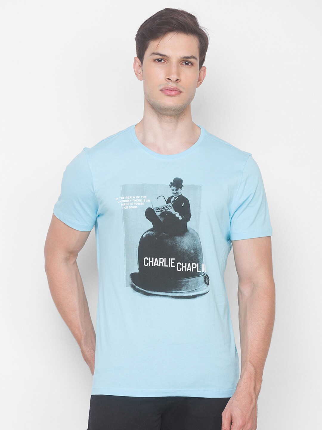 

SPYKAR Men Blue Graphic Printed Slim Fit T-shirt