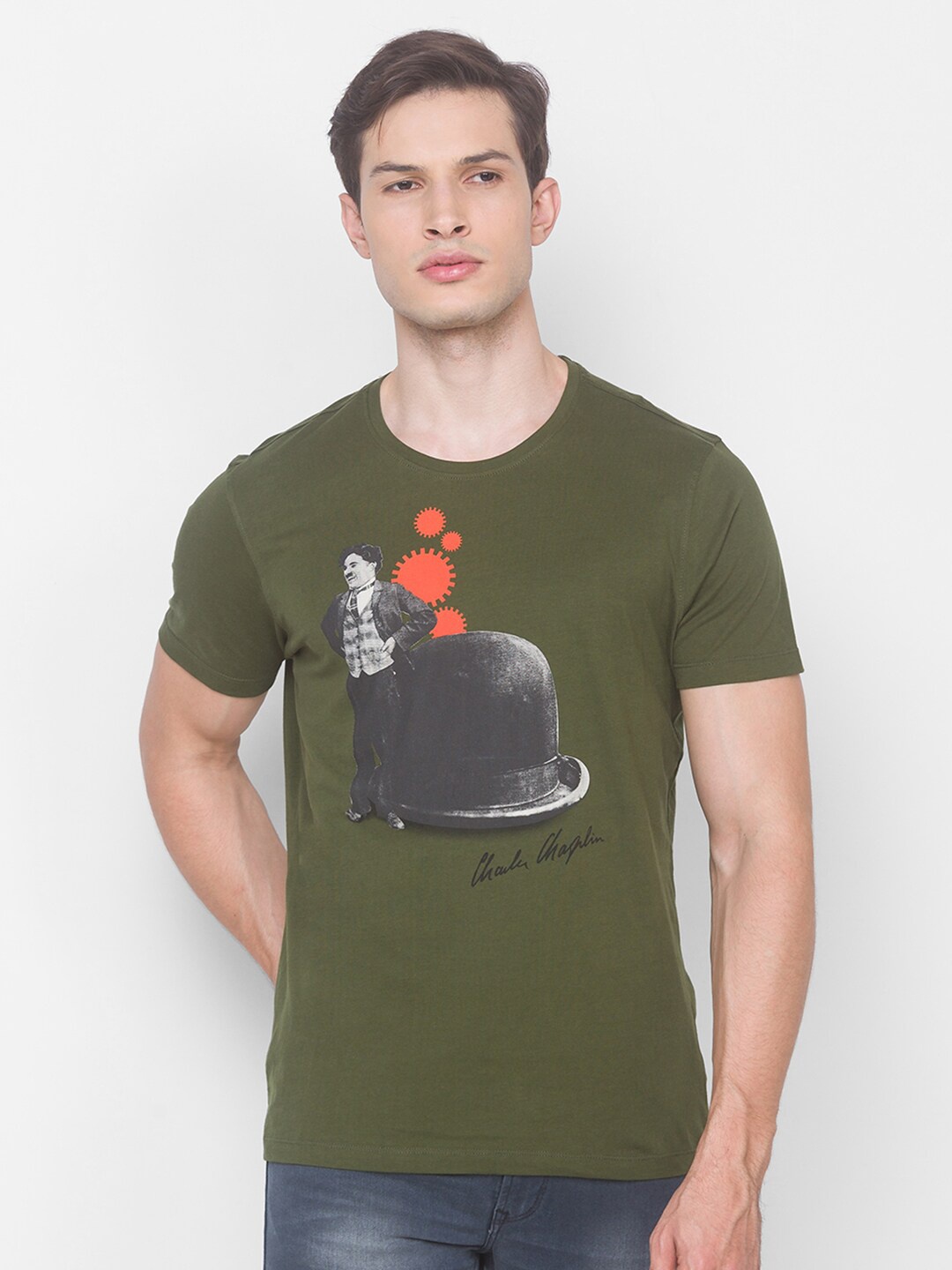 

SPYKAR Men Olive Green Charie Chaplin Printed Slim Fit T-shirt