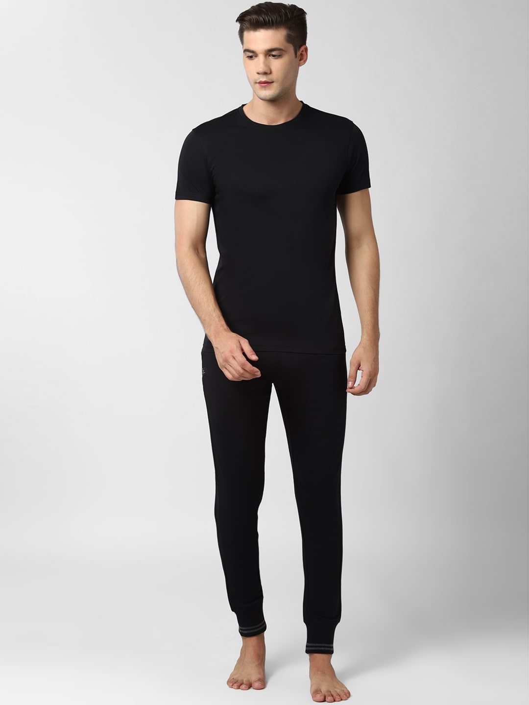 

Peter England Men Black Night suit