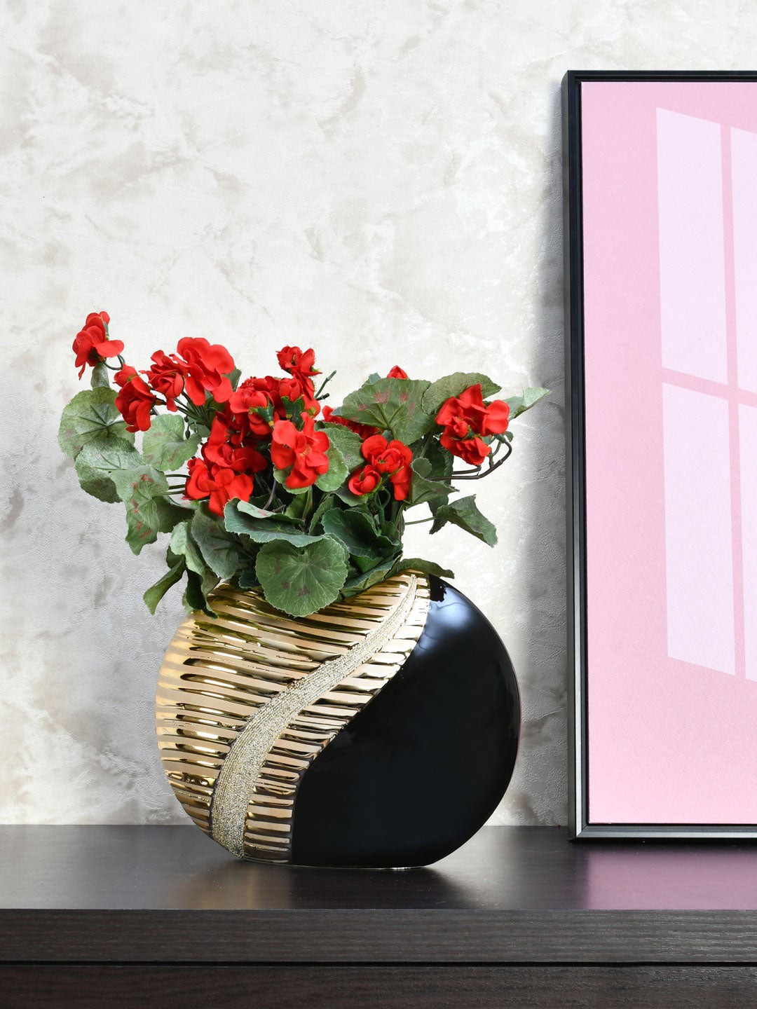 

Athome by Nilkamal Black & Gold-Coloured Striped Ceramic Moon Vase