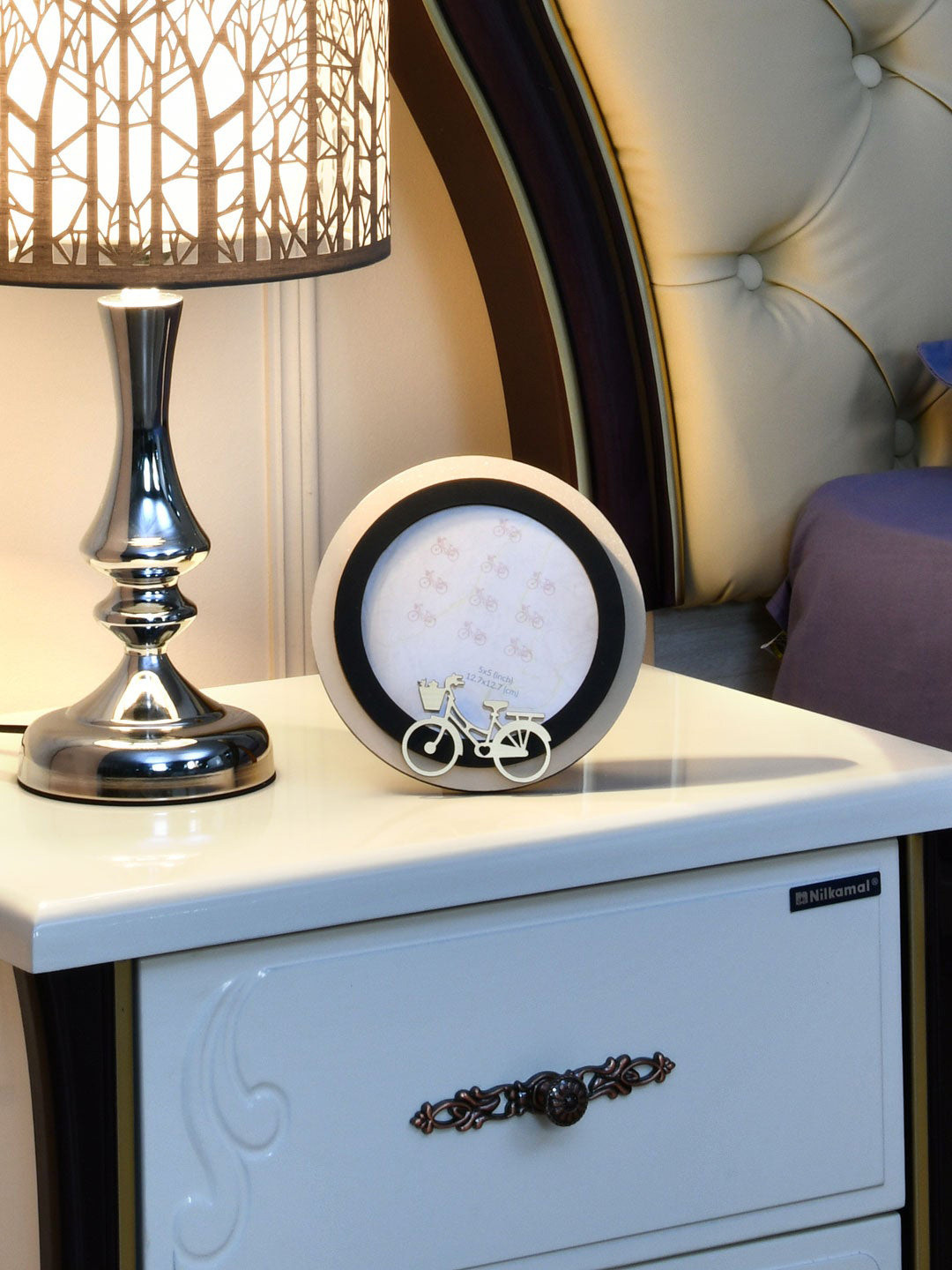 

Athome by Nilkamal Beige & Gold-Toned Cycle Photo Frame