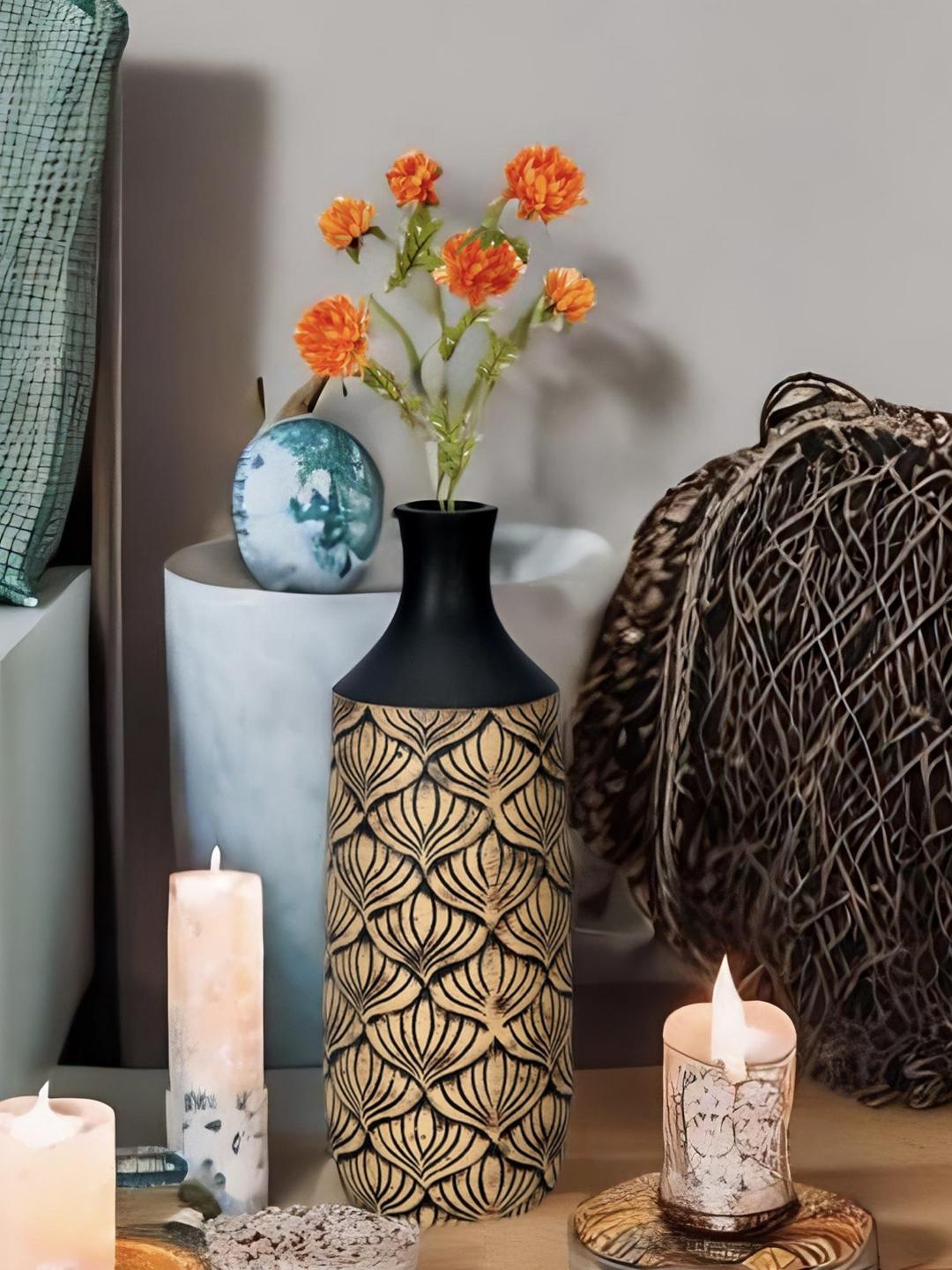 

Athome by Nilkamal Brown & Gold Textured Vase