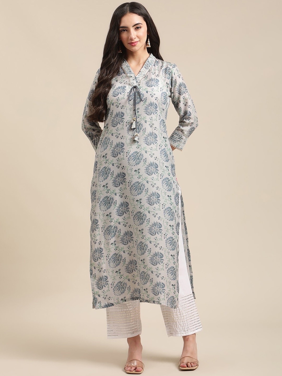 

Varanga Women Grey & White Floral Printed Kurta with Trousers