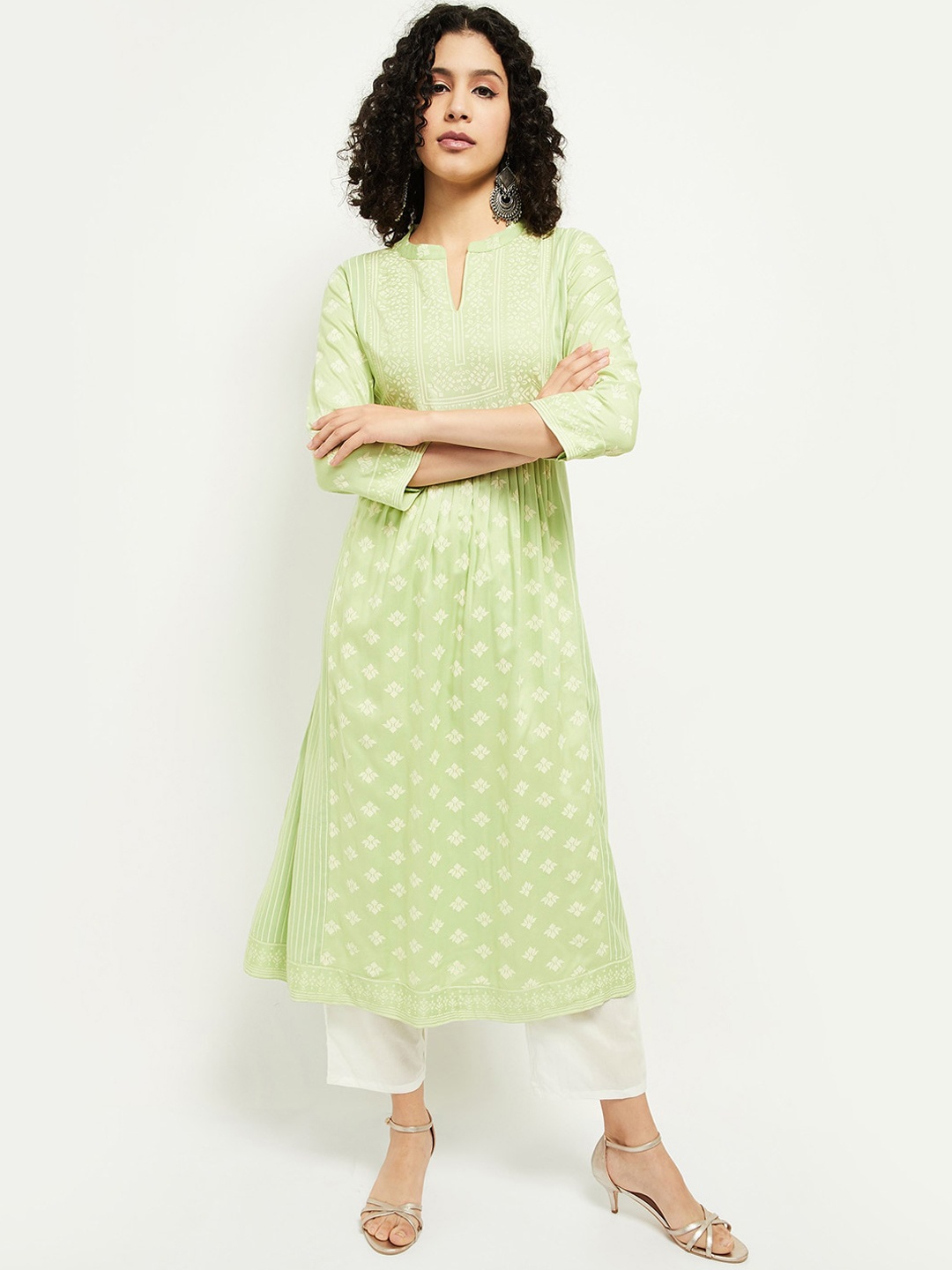 

max Women Green Geometric Keyhole Neck Mirror Work Anarkali Kurta