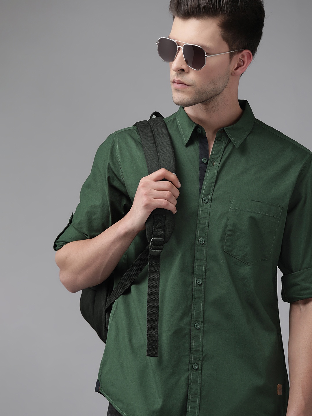 

Roadster Men Pure Cotton Solid Casual Shirt, Green