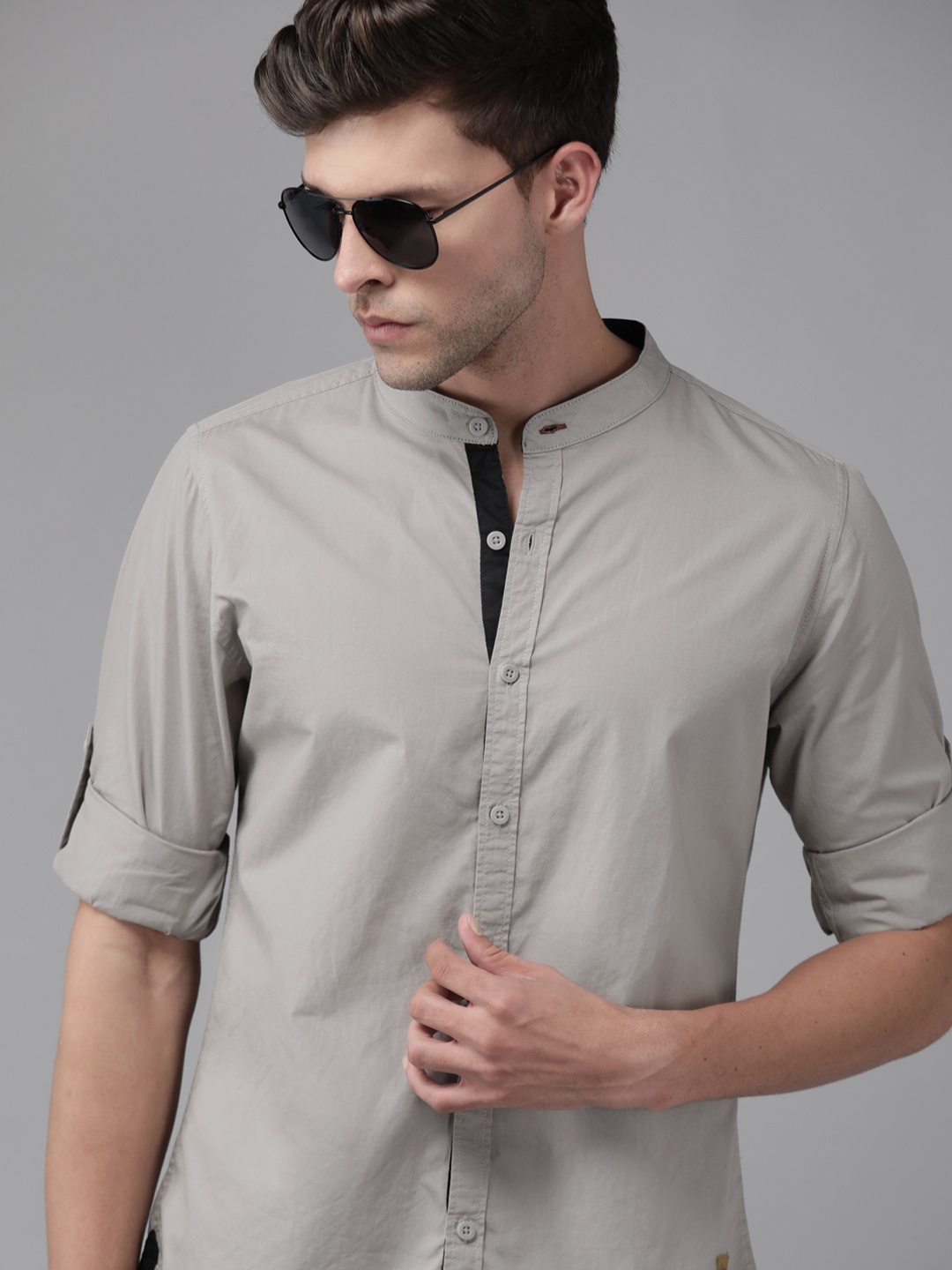 

Roadster Men Pure Cotton Solid Casual Shirt, Grey