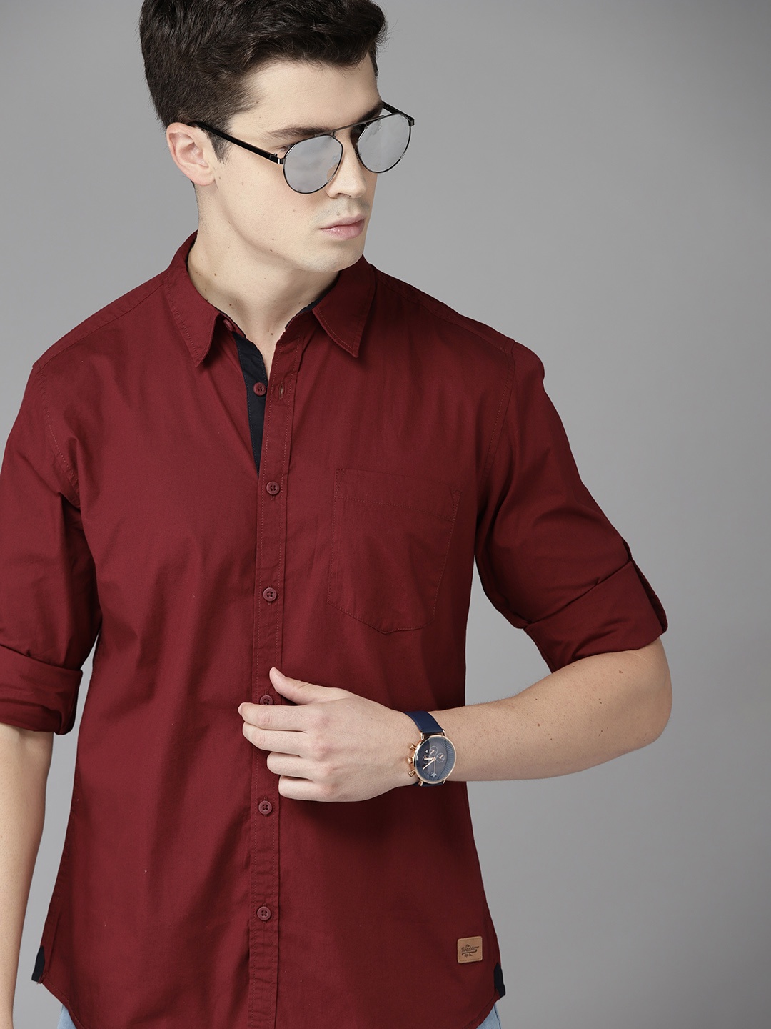 

The Roadster Lifestyle Co. Men Maroon Pure Cotton Solid Casual Shirt