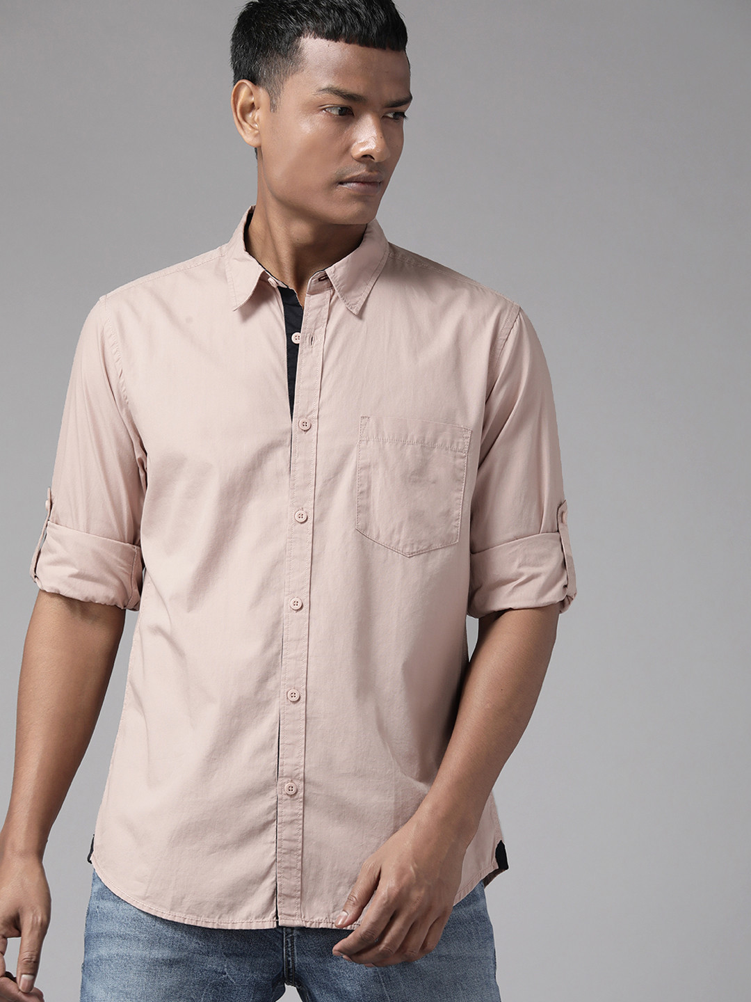 

The Roadster Lifestyle Co. Men Pink Pure Cotton Solid Casual Shirt