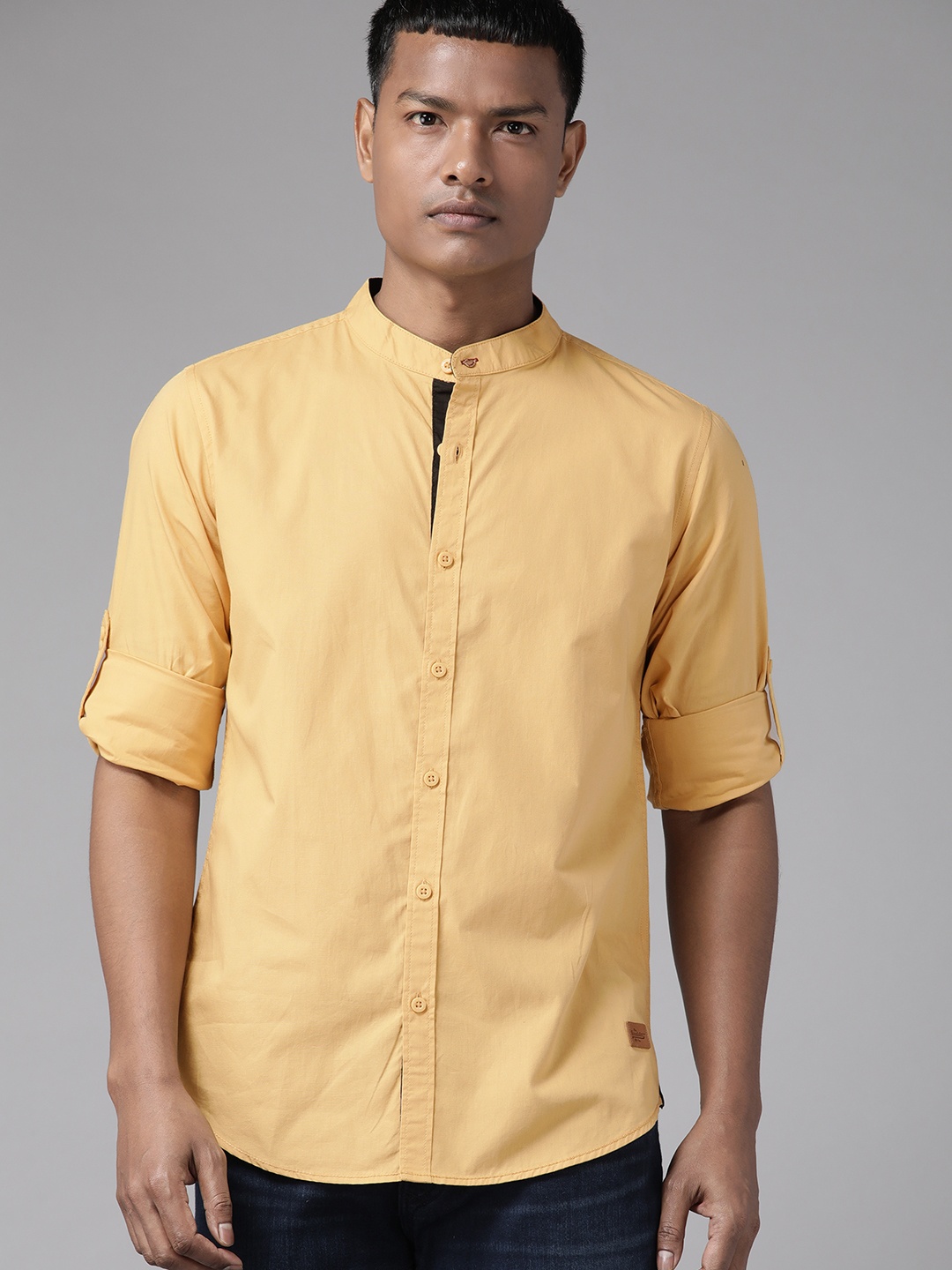 

Roadster Men Yellow Pure Cotton Roll-Up Sleeves Casual Shirt