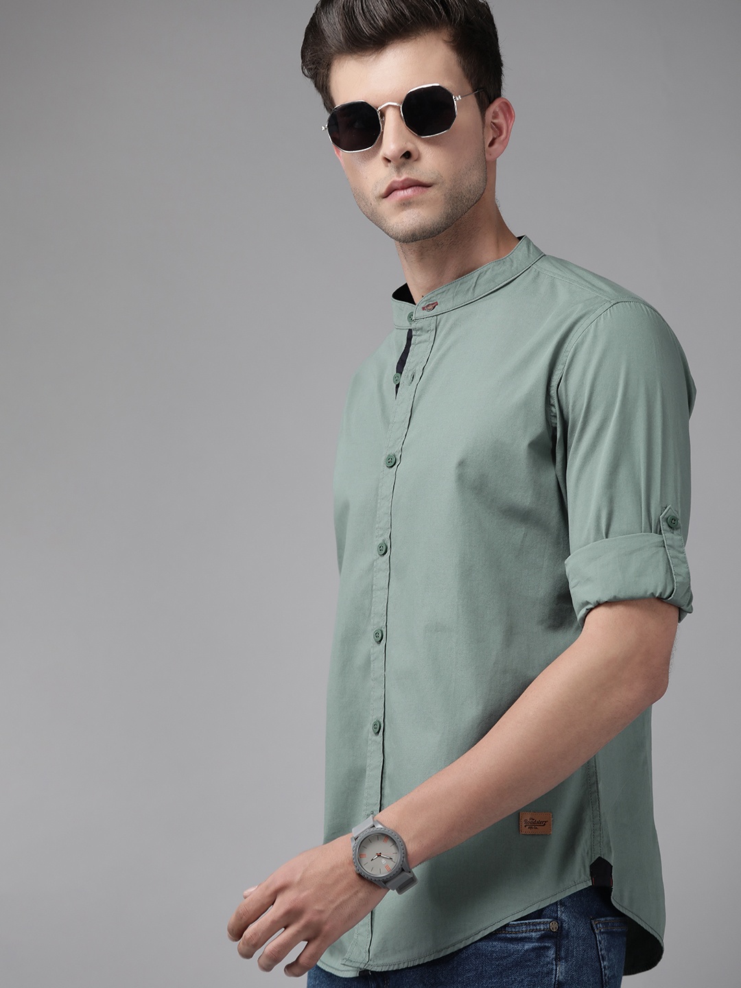 

Roadster Men Pure Cotton Solid Casual Shirt, Green