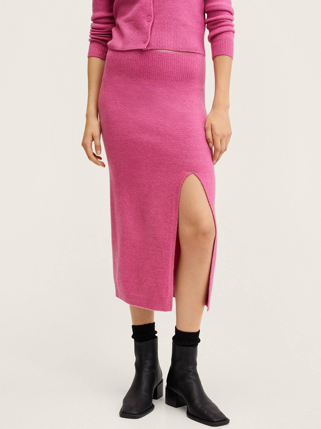 

MANGO Women Pink Ribbed Slit Knitted Pencil Skirt