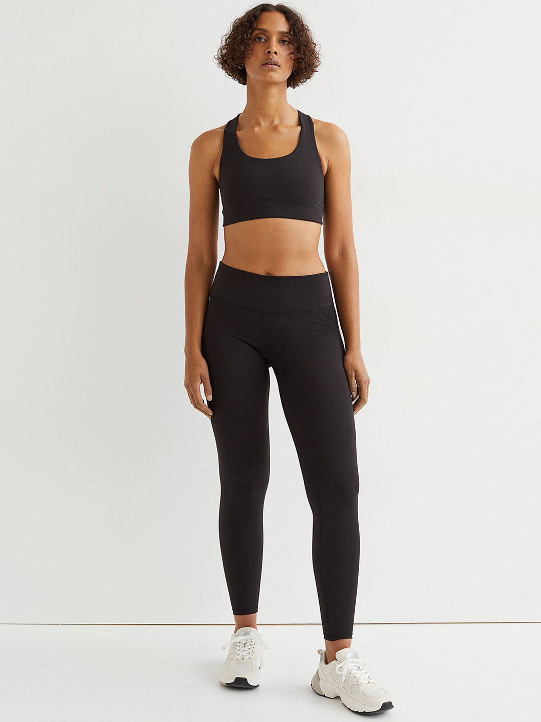 

H&M Women Black Solid Sports Tights