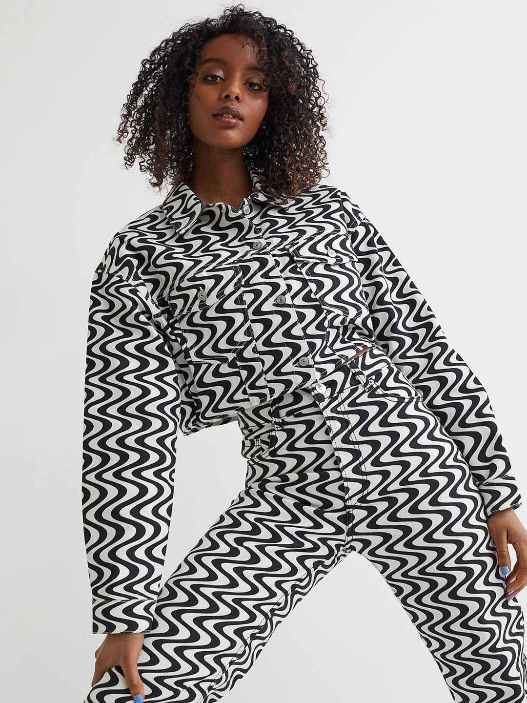 

H&M Women Black & White Cropped Twill Jacket