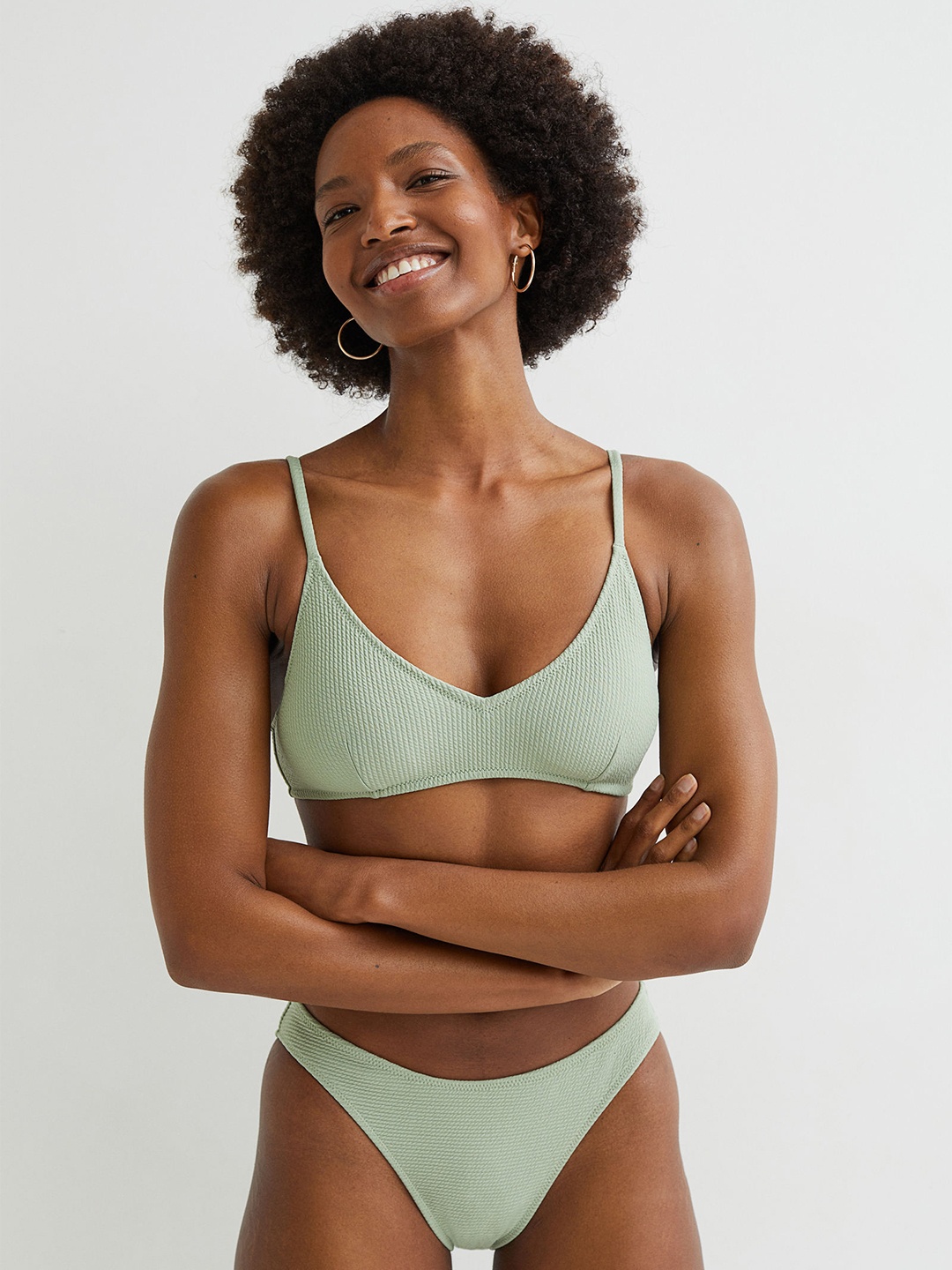 

H&M Women Green Solid Padded Bikini Top
