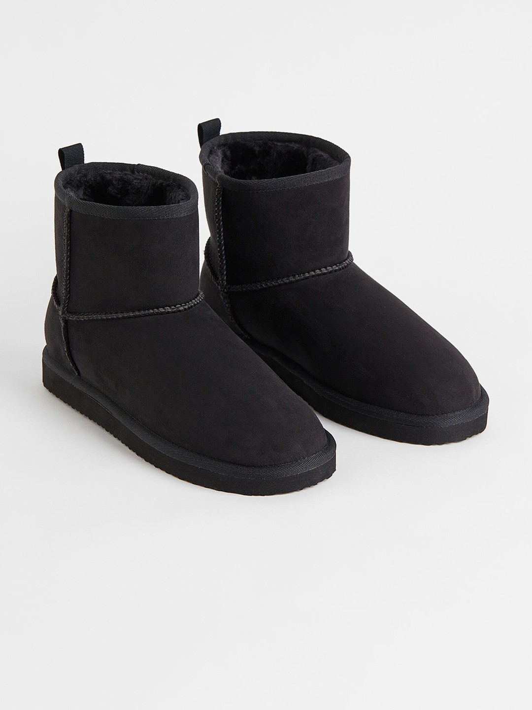 

H&M Men Black Solid Warm-Lined Slip-On Boots