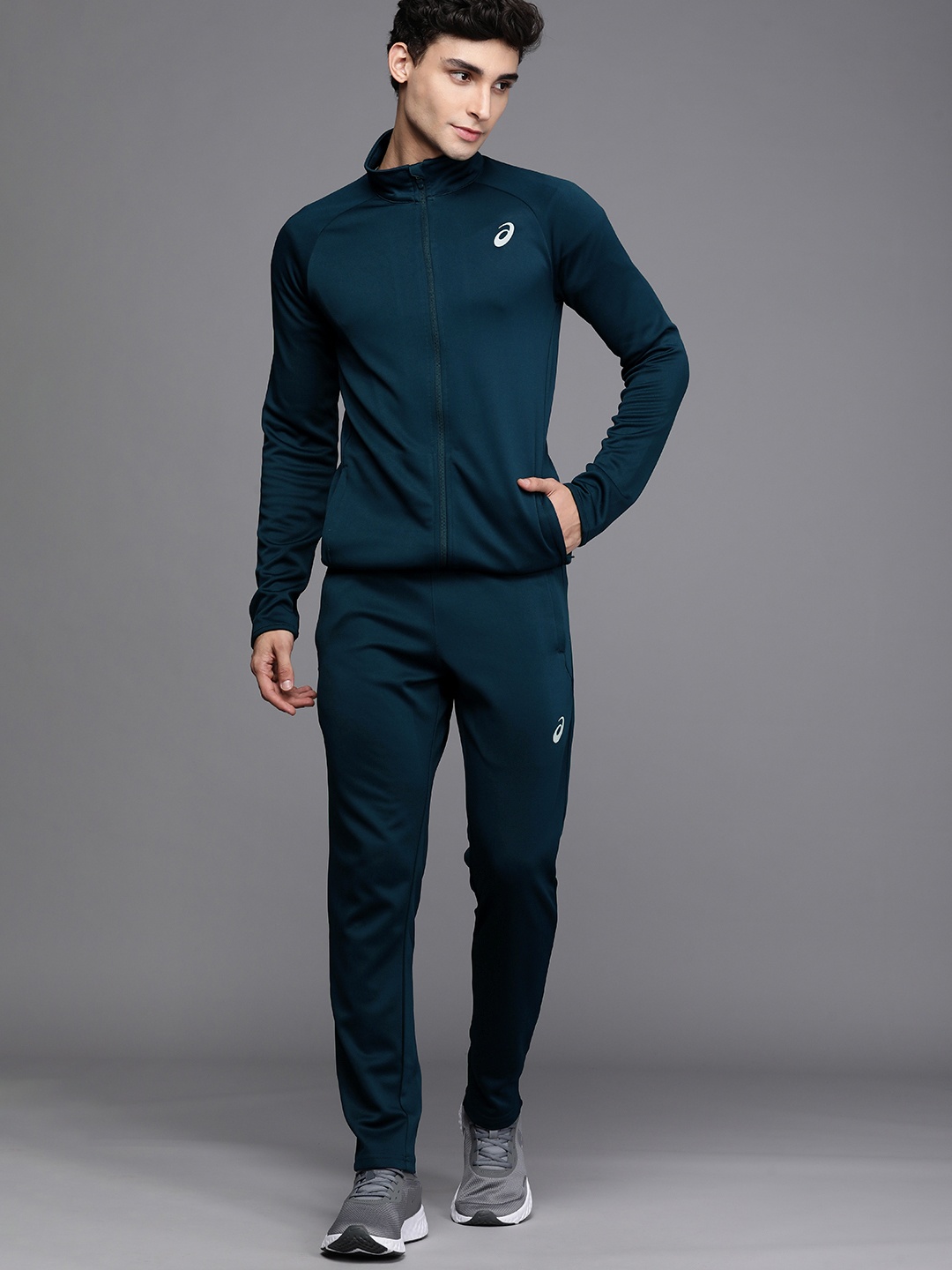 

ASICS Men Blue Solid Basic Tracksuit
