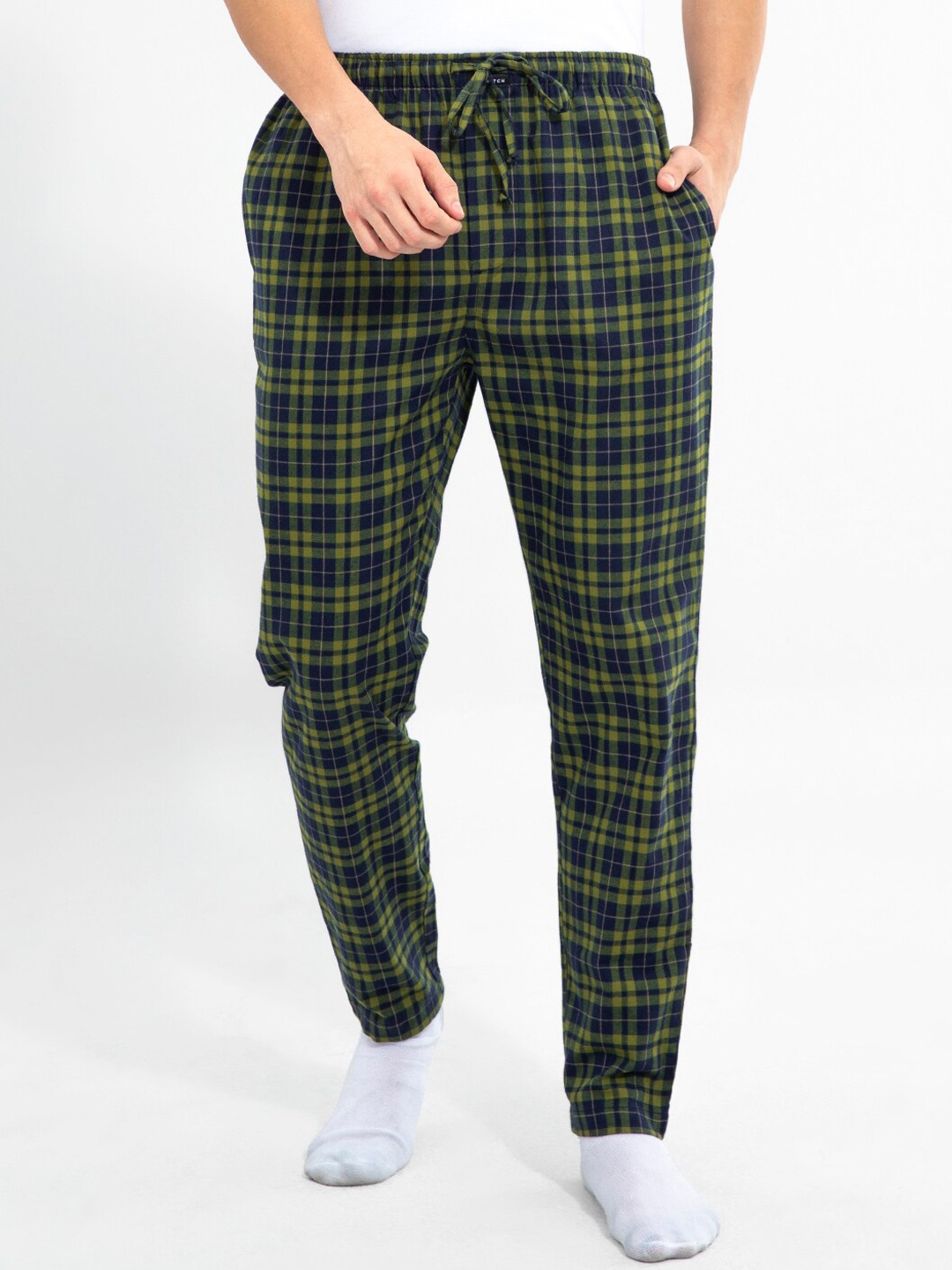 

Snitch Men Green & Navy Blue Checked Lounge Pant