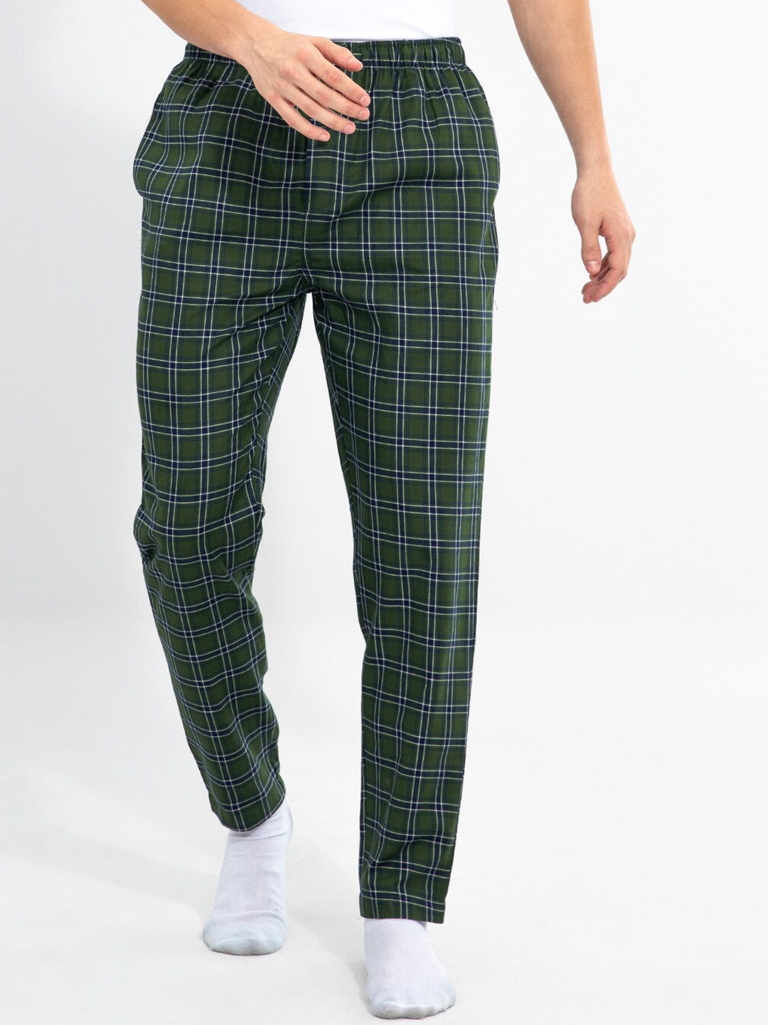 

Snitch Men Green Checked Lounge Pant