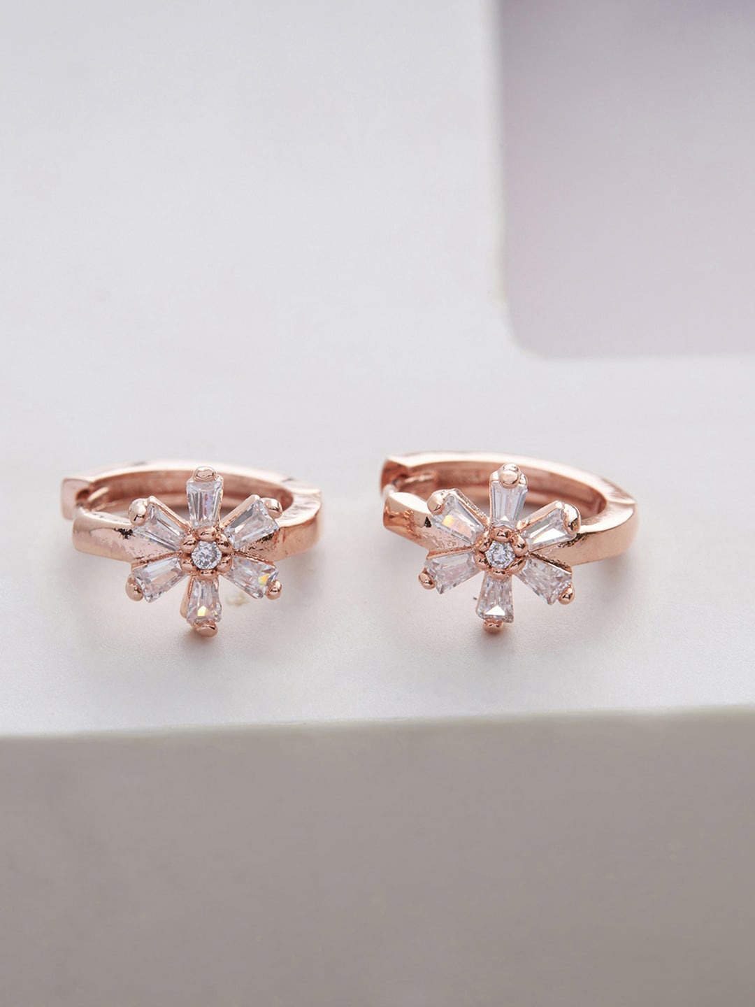 

Kushal's Fashion Jewellery Rose Gold-Plated Contemporary Studs