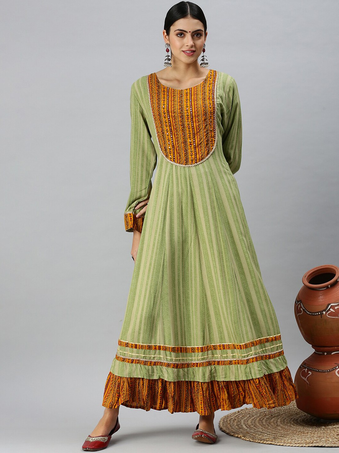 

SHOWOFF Women Lime Green Thread Work Kurta
