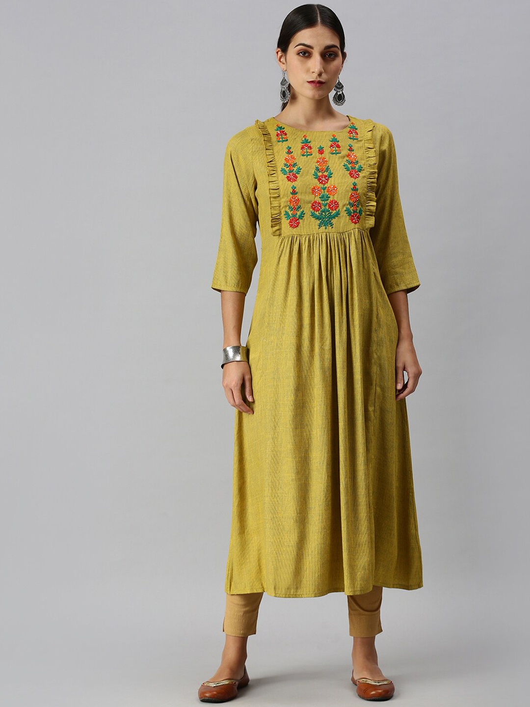 

SHOWOFF Women Mustard Yellow Floral Mirror Work Kurta