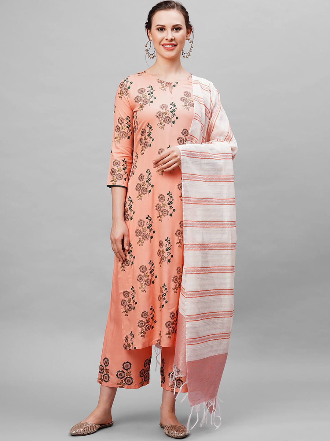 

Indo Era Women Peach-Coloured & Off-White Printed Kurta with Palazzos & Dupatta