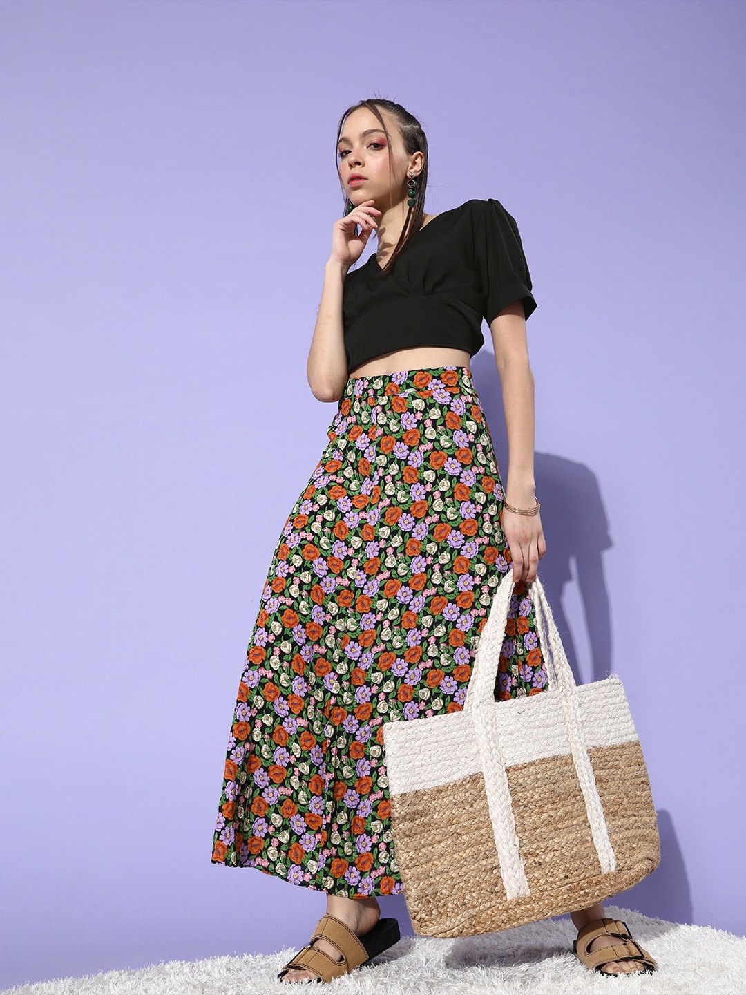

DODO & MOA Women Stylish Black Solid Cropped Top