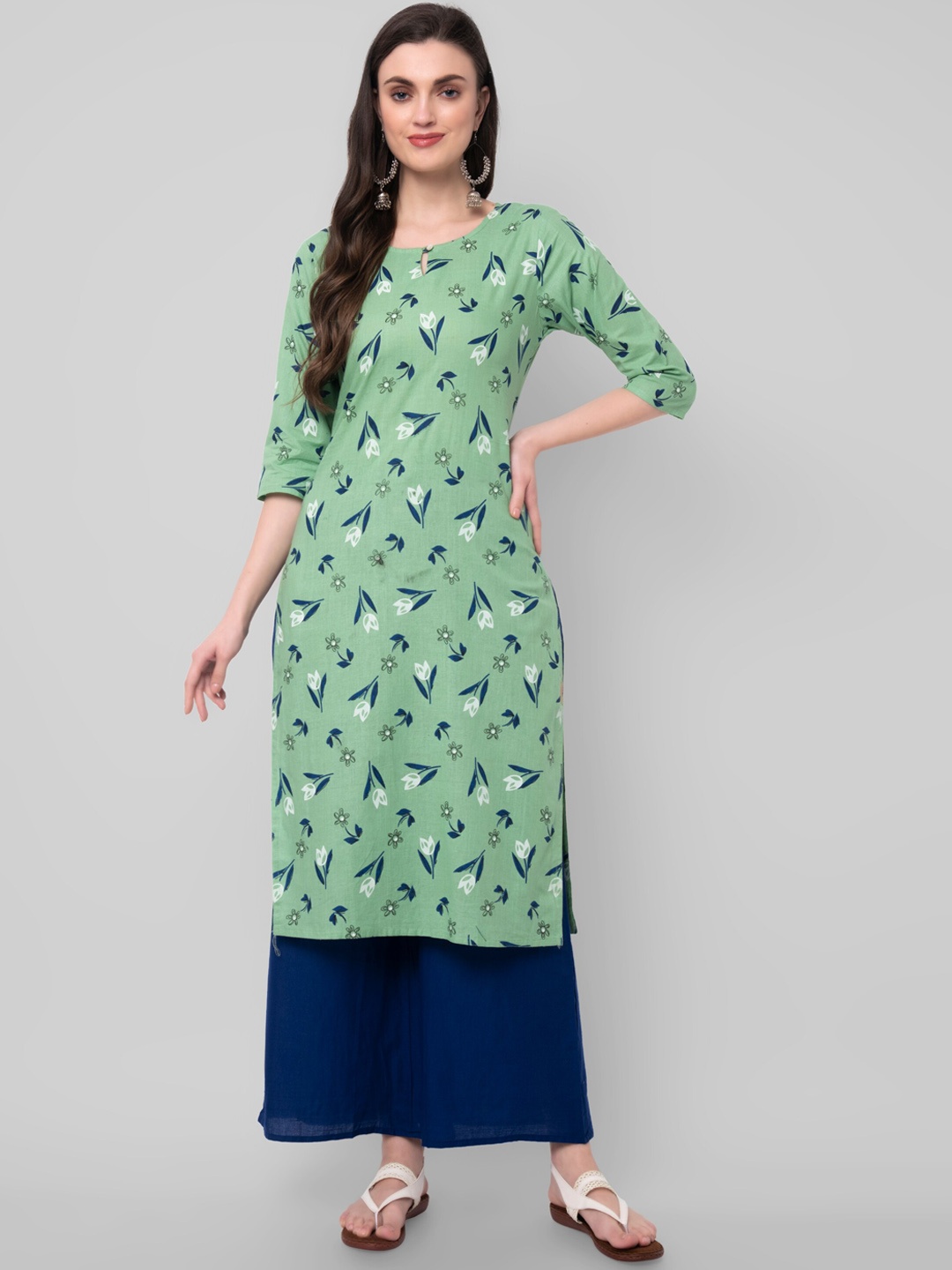 

Wodreams Women Green & Navy Blue Floral Printed Straight Kurta