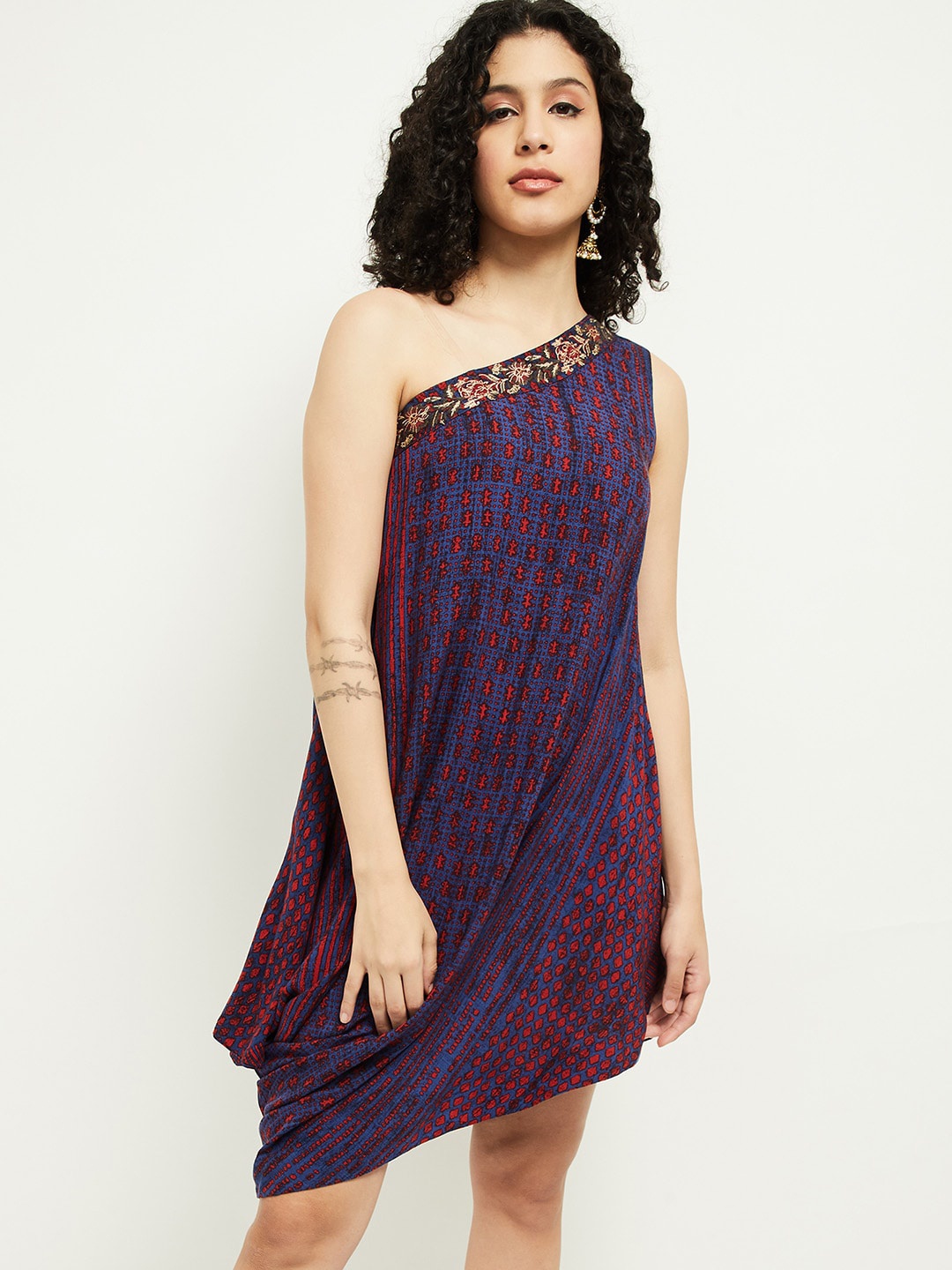 

max Navy Blue & Red Printed One Shoulder Sheath Dress