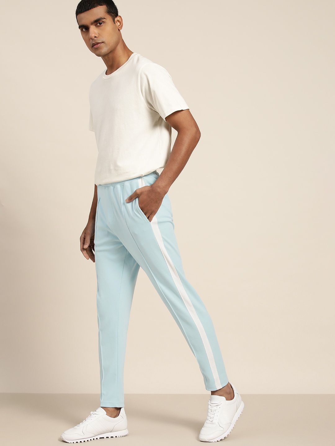 

ether Men Blue Side Striped Track Pants