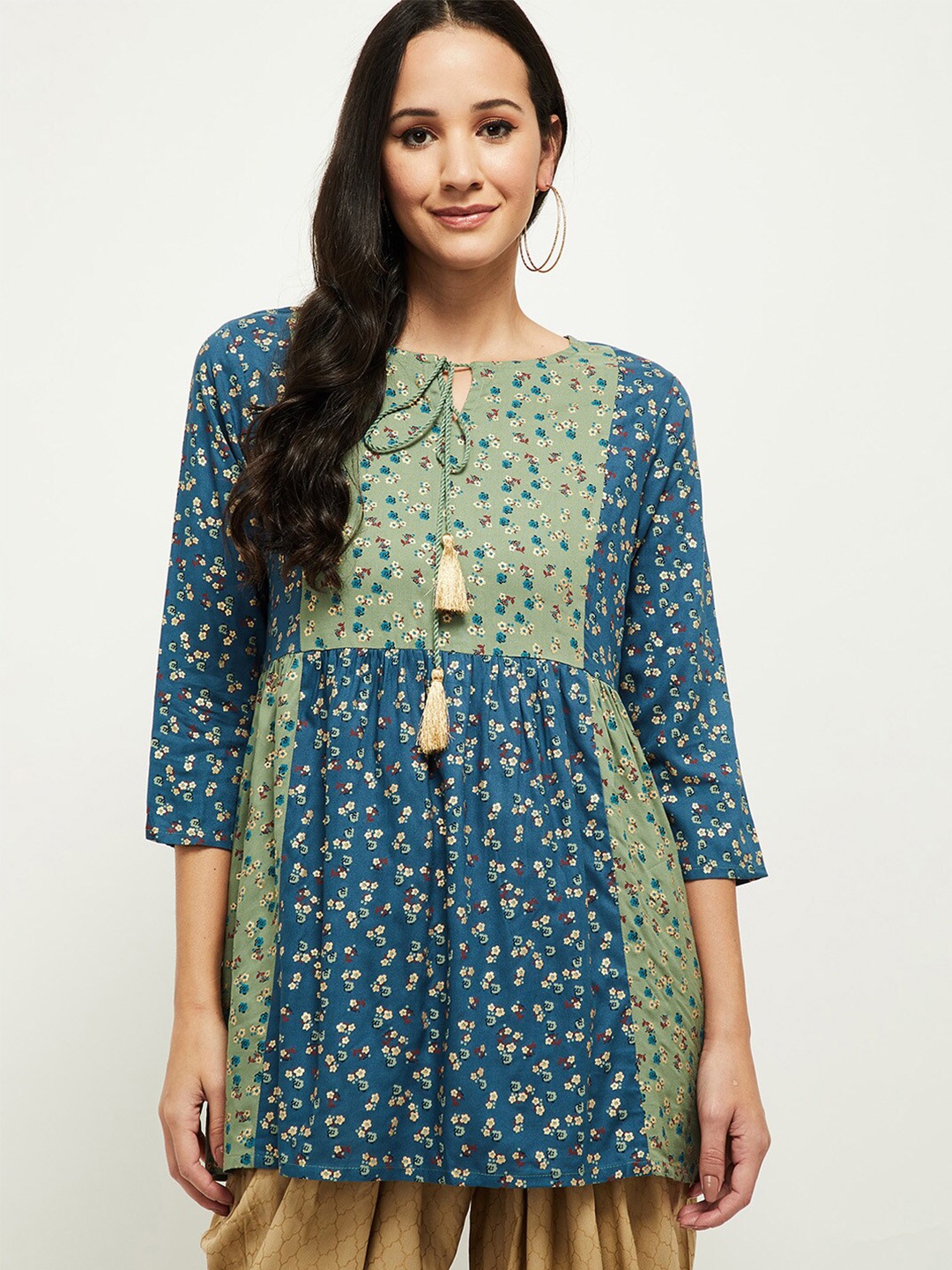 

Max Women Green & Blue Viscose Rayon Floral Printed Tunic