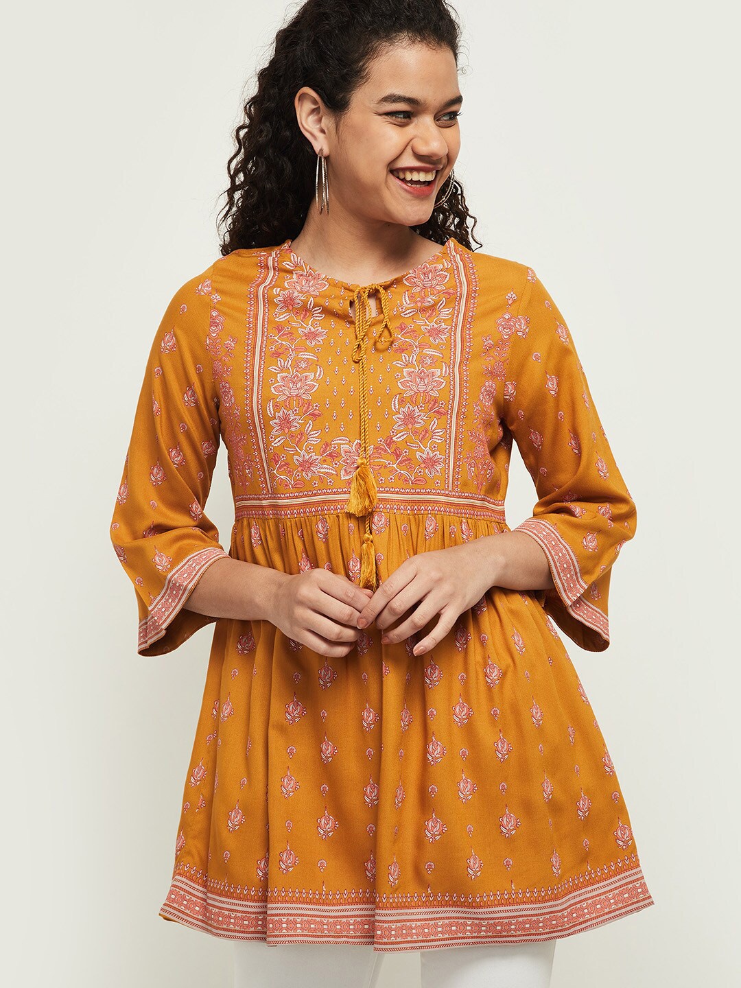 

max Yellow Viscose Rayon Printed Tunic