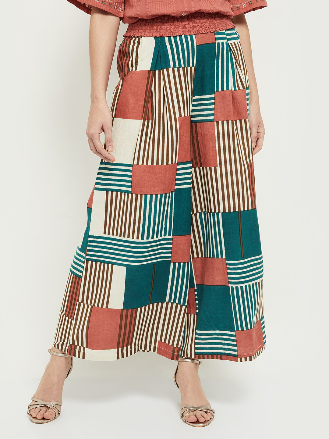 

max Women White & Blue Printed Palazzos