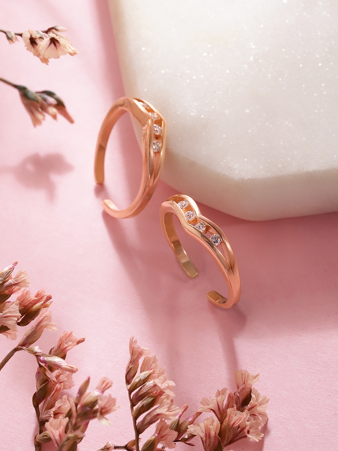 

Zavya Women 925 Sterling Silver Set of 2 Transparent & Rose Gold-Plated Toe Rings