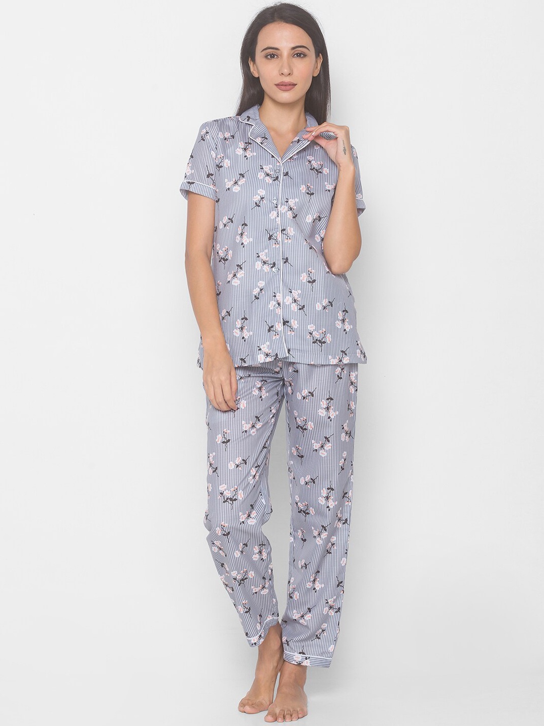 

FashionRack Women Grey & Pink Striped & Floral Printed Night suit