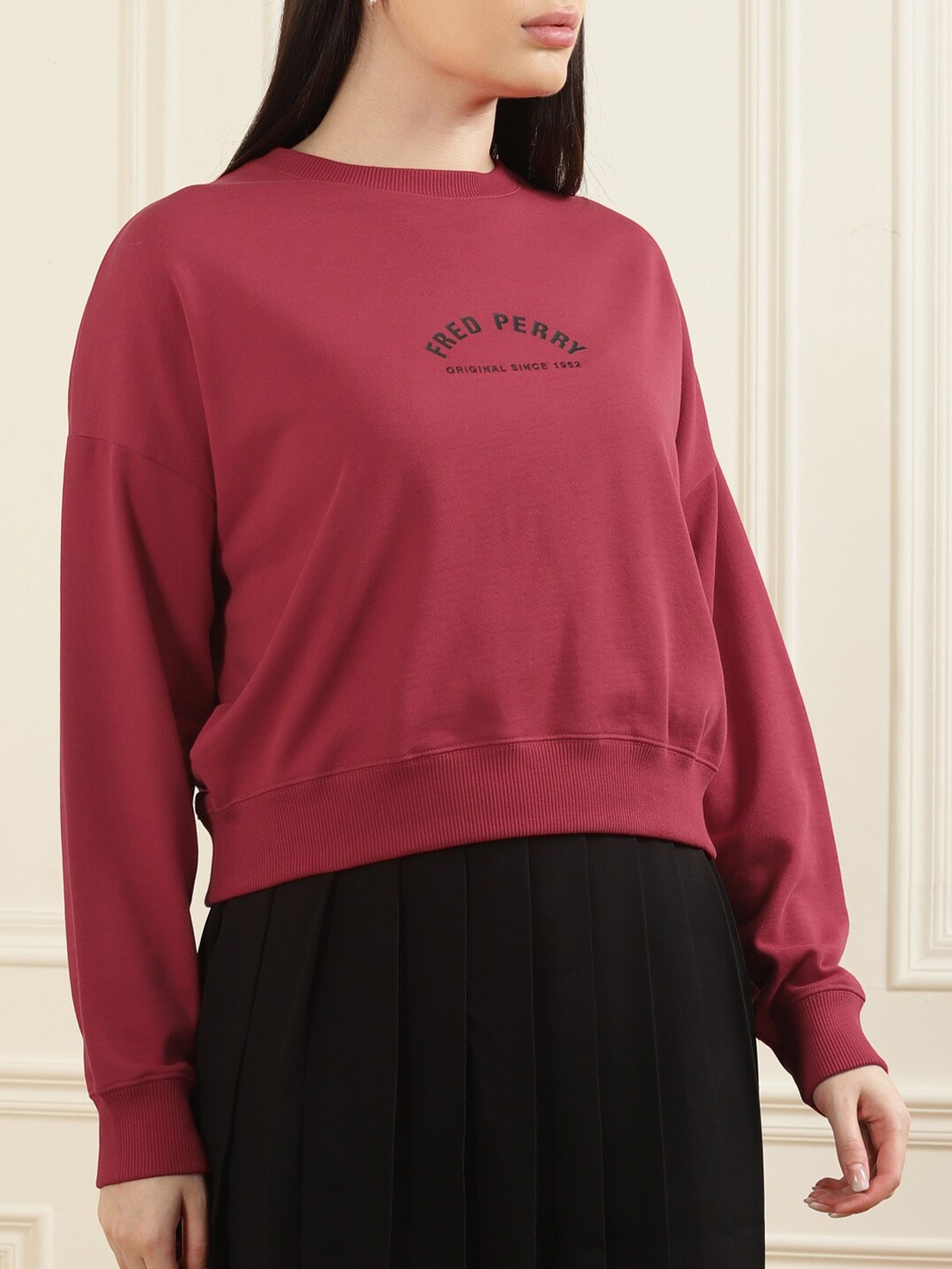

Fred Perry Women Red Brand Logo Print Sweatshirt