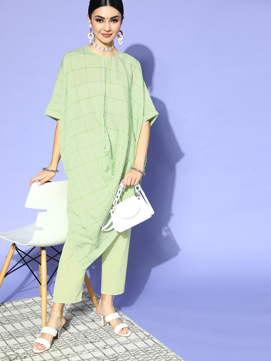 

Anouk Checked Polyester Draped Luxe Kurta Set, Green