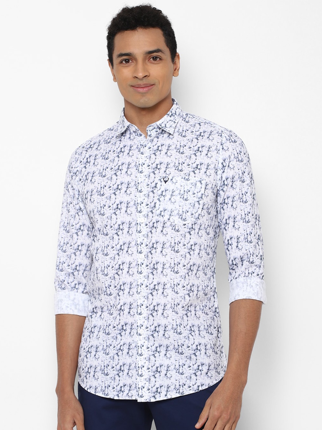 

Allen Solly Men White Slim Fit Pure Cotton Printed Casual Shirt