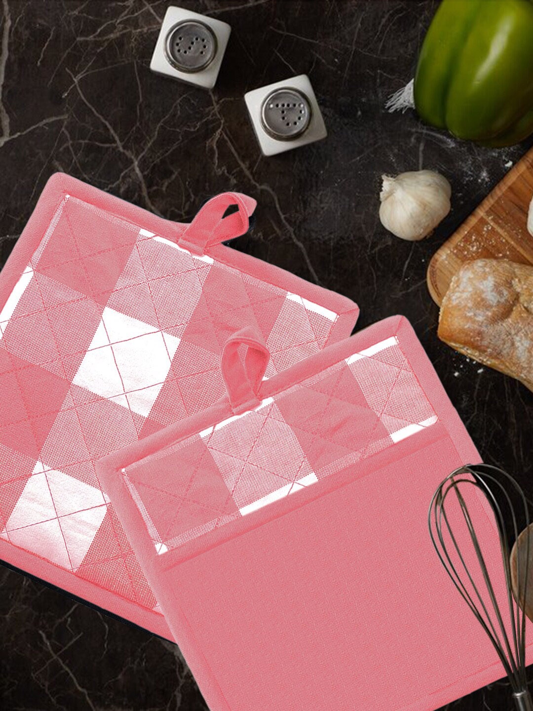 

Lushomes Pink & White Pack of 2 Buffalo Checks Kitchen Linen Set