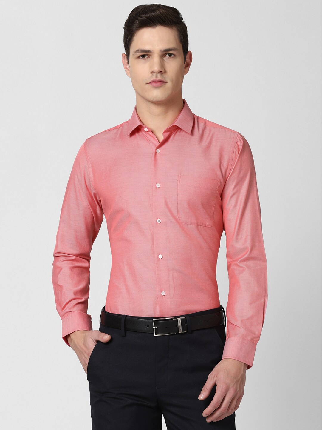

Peter England Men Pink Slim Fit Formal Shirt