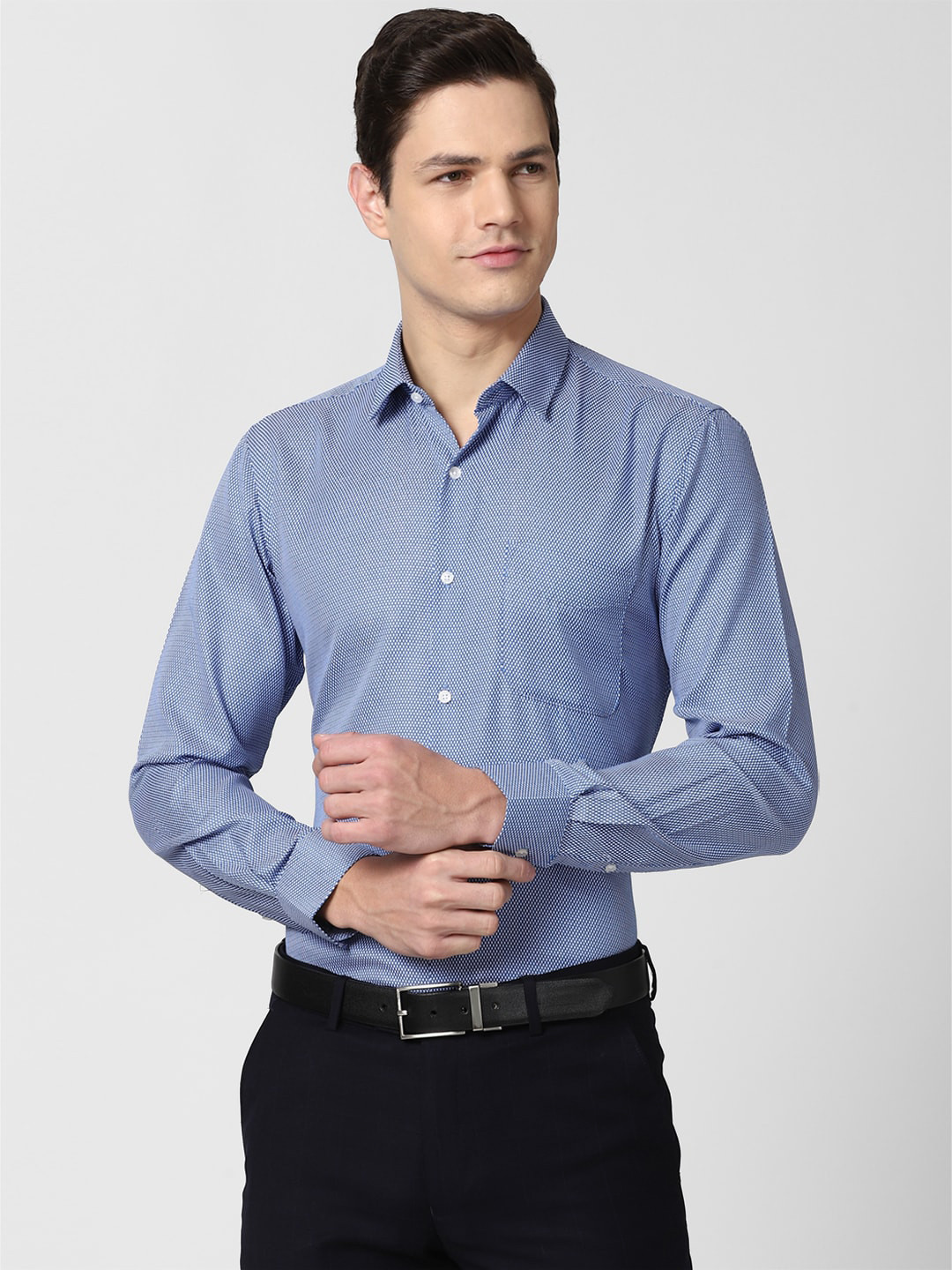

Peter England Men Blue Slim Fit Formal Shirt