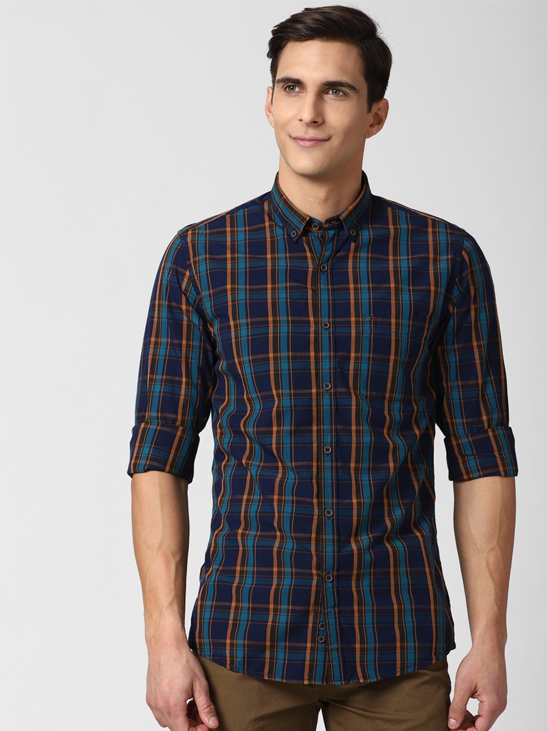 

Peter England Casuals Men Navy Blue Slim Fit Tartan Checks Casual Shirt