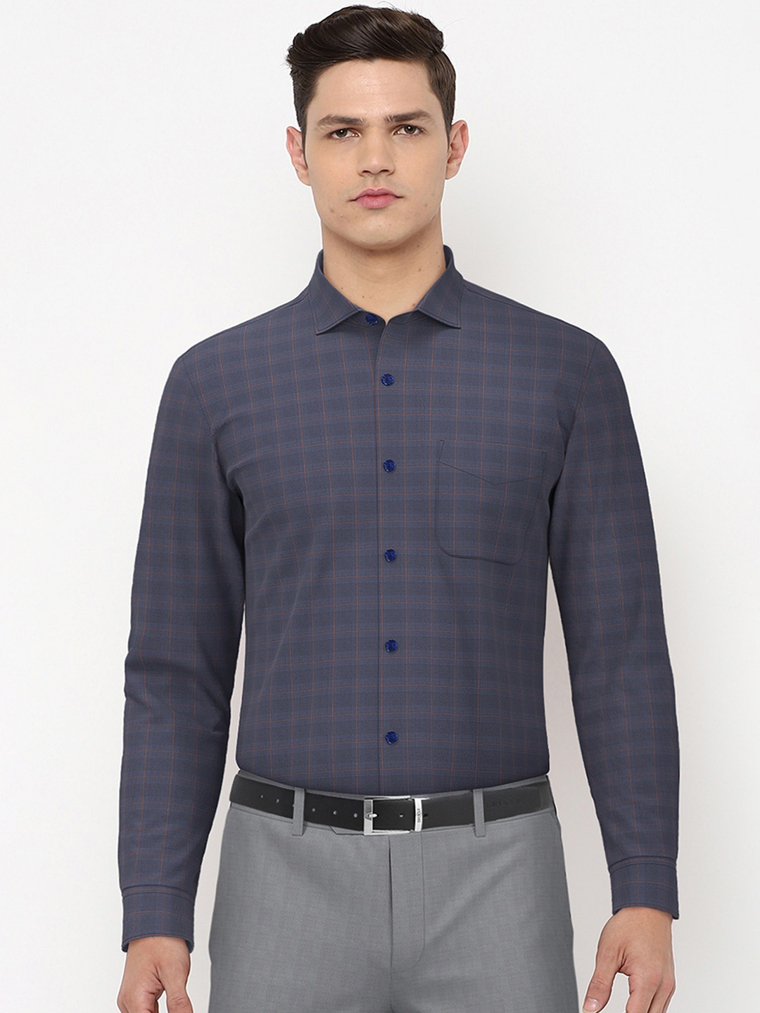 

Peter England Elite Men Navy Blue Checked Regular Fit Cotton Formal Shirt