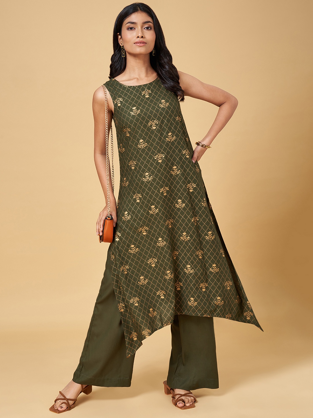 

RANGMANCH BY PANTALOONS Women Olive Green Printed Kurta with Palazzos