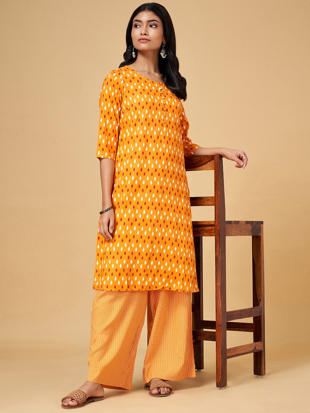 

RANGMANCH BY PANTALOONS Women Orange Printed Kurti with Palazzos