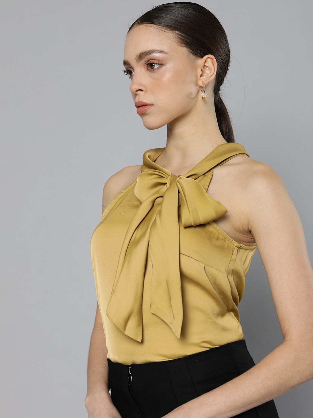 

Chemistry Women Olive Green Tie-Up Neck Regular Satin Top