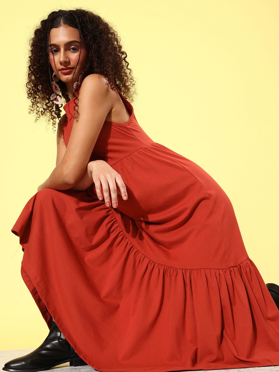 

Roadster Women Stunning Red Solid Vacay Attire